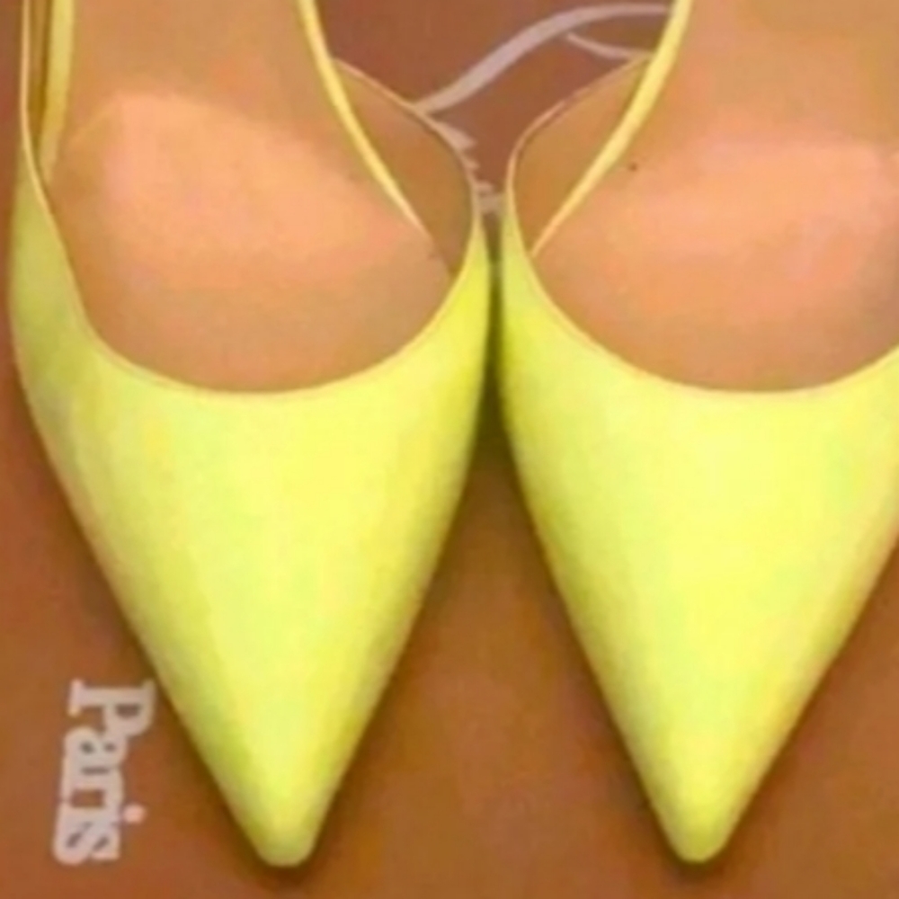 Christian Louboutin Pump - Picture 4 of 6